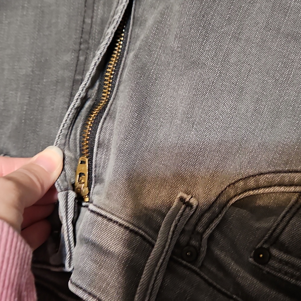 Mother The Insider Crop Step Fray Denim Jeans - Picture 13 of 13